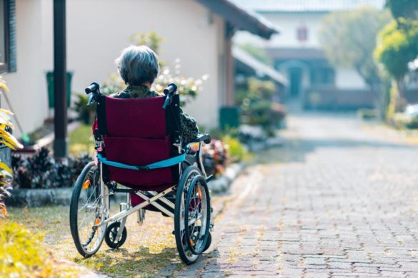 5 Ways to Help Seniors Improve Their Mobility