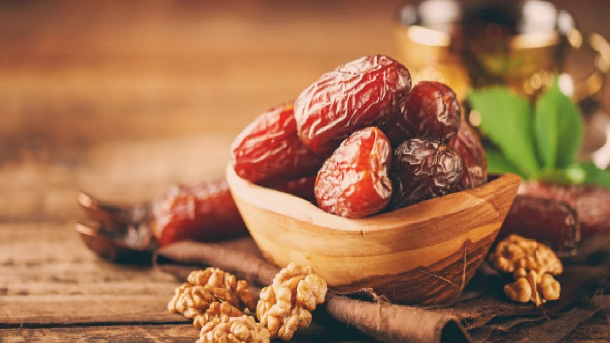 10 Reasons Why Dates Need To Be In Your Life