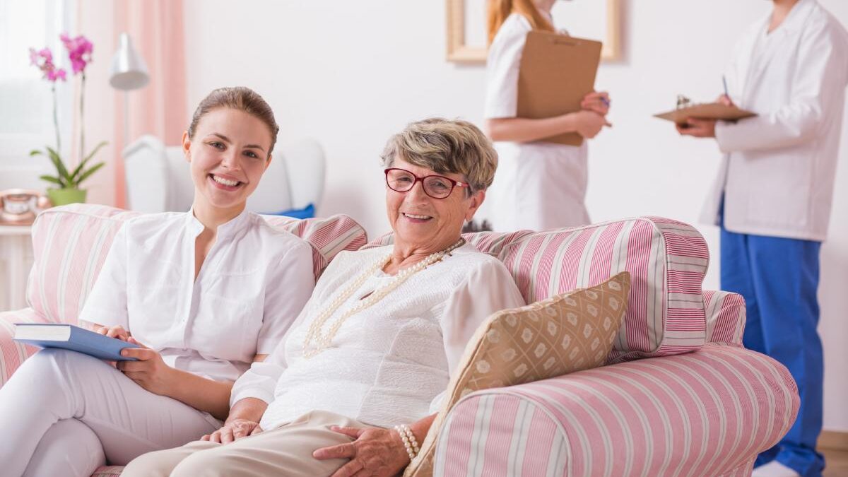 Factors to Remember When Selecting a Senior Living Home