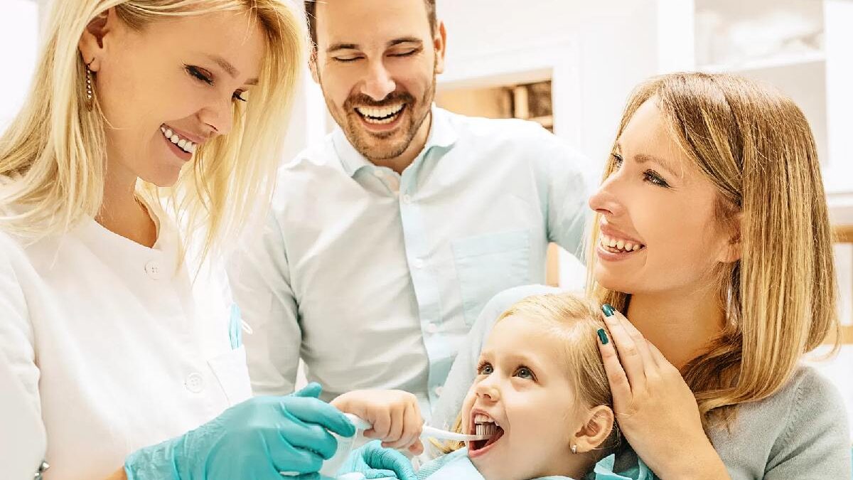 Choosing Your Dentist: How Your Family Can Benefit from Having a Family Dentist