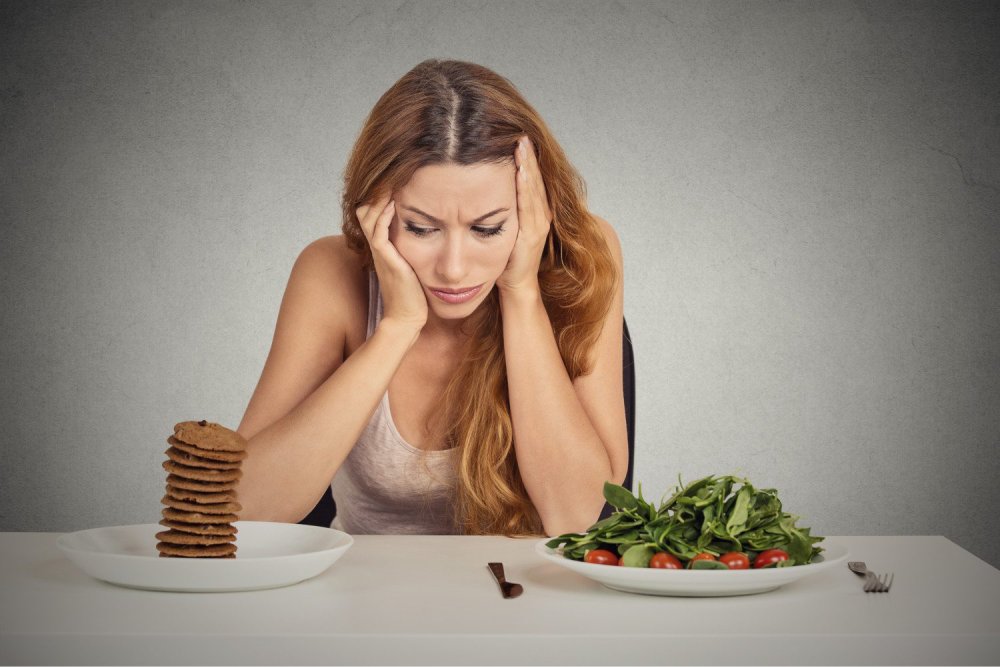 Stress eating is real – Here’s how you can retrain your brain to break free of these behaviours